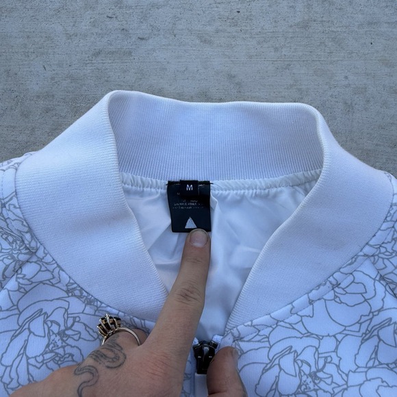 BALANCE ATHLETICA Vitality White Floral Flight Bomber Intensity Jacket Cropped M - Picture 2 of 6